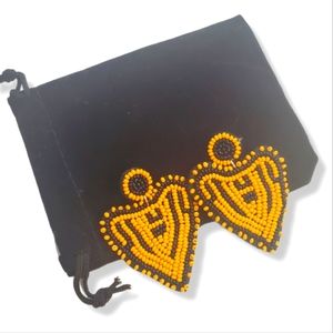 #X7 New Handmade Beaded Heart Earrings Black & Orange